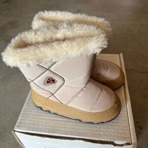 Girls snow boots